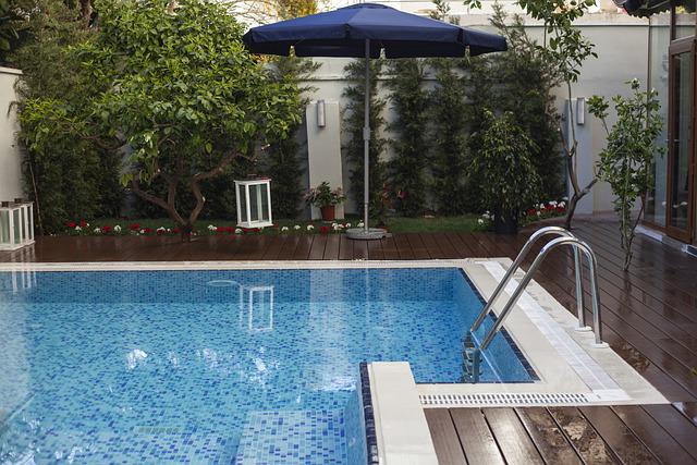 Swimming Pool Ideas for an Apartment or Small House to Increase Value